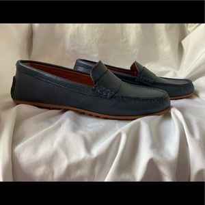 Never worn navy Aquatalia loafers